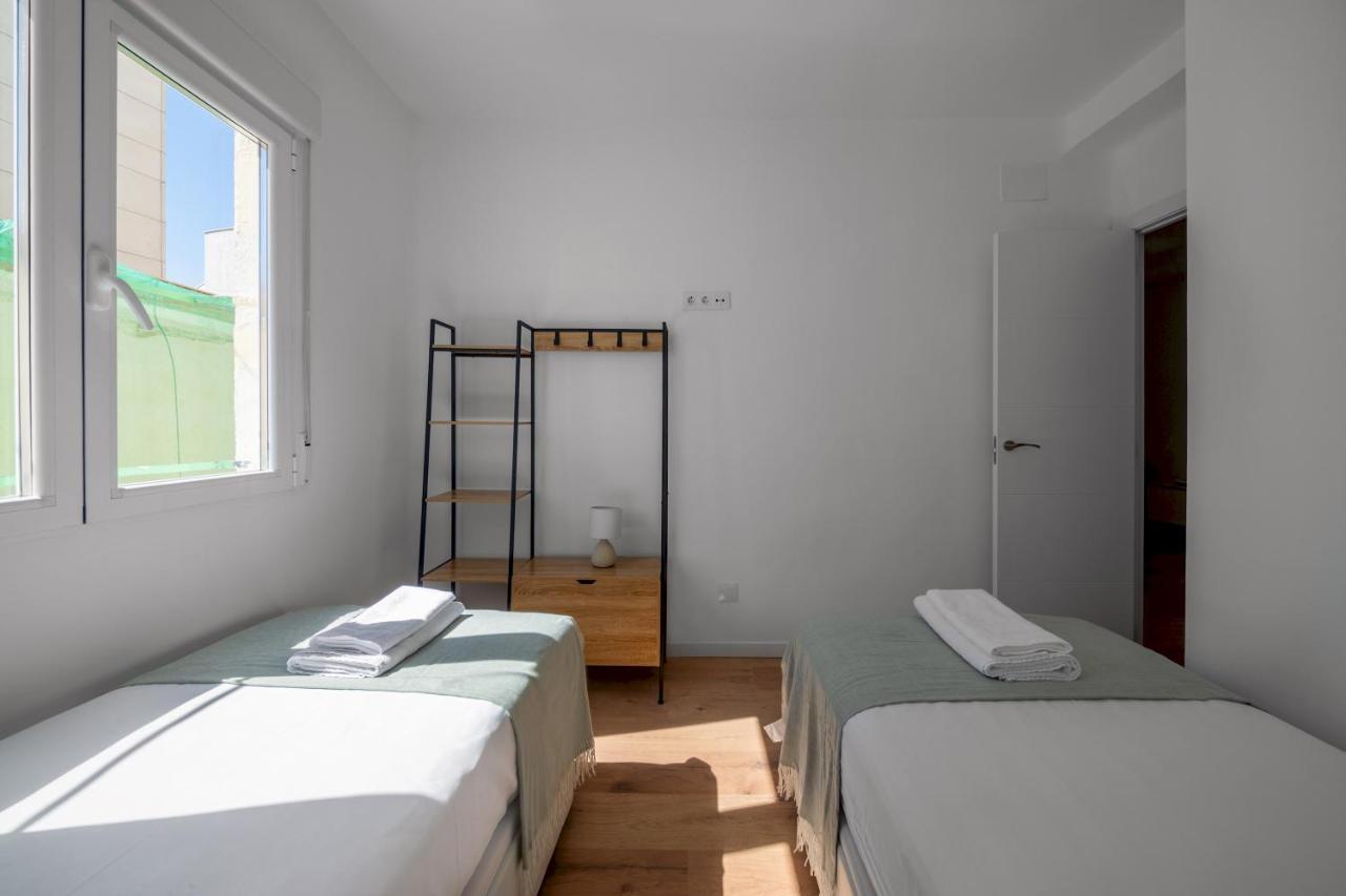 Apartment 2 Bedrooms 1 Bathroom Furnished - Delicias - Bright - Mintystay *